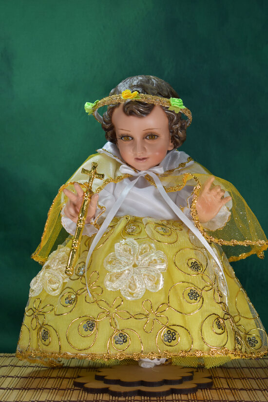 Niño Dios Vestido de Maravillas