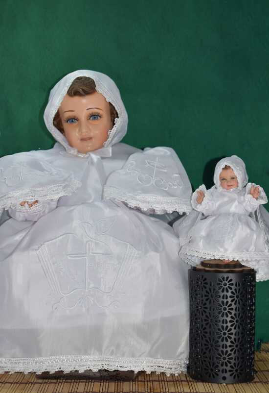 Niño Dios Vestido de Ropón de Bautizo