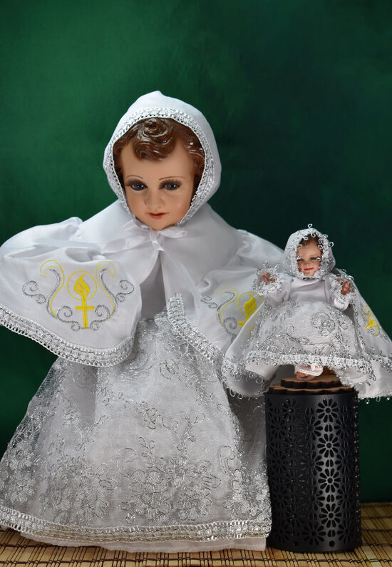 Niño Dios Vestido de Ropón Plata