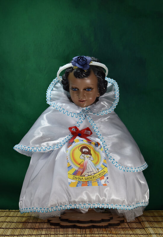 Niño Dios Vestido de Misericordia
